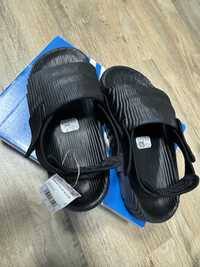 Adidas adilette 22 слайди