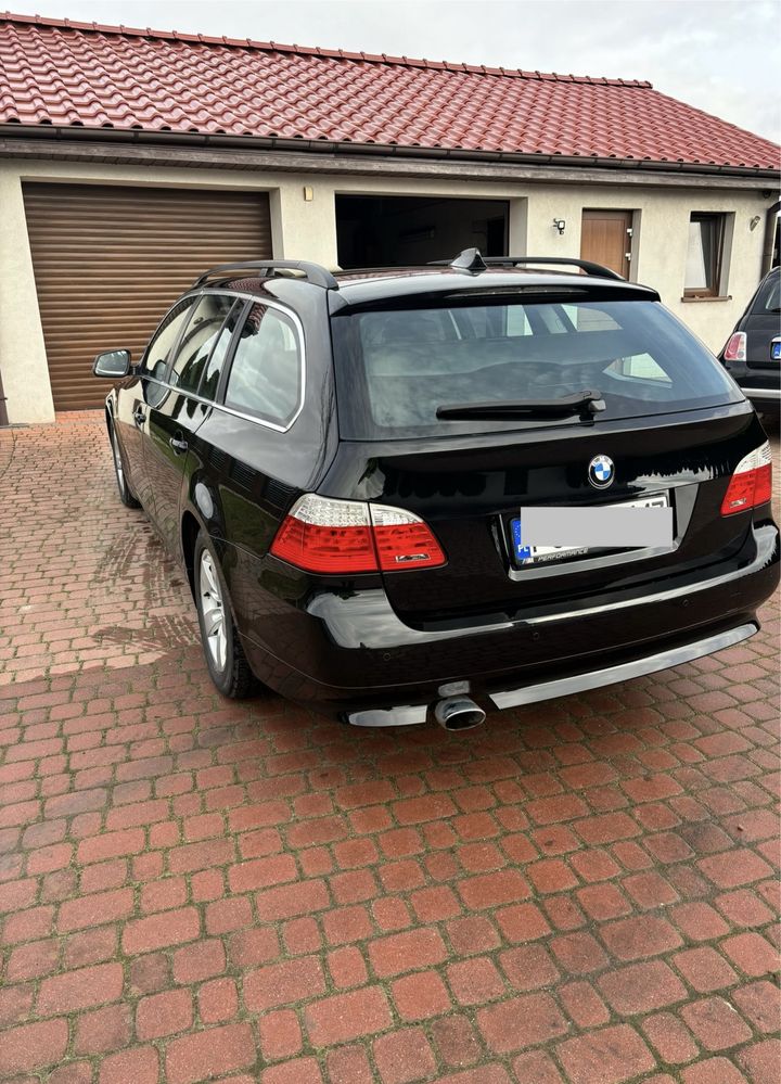 BMW Seria 5 E61 2.0D 2010 rok