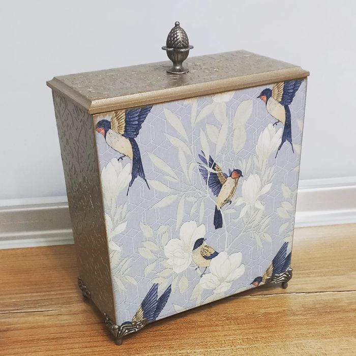 Скриня в техніці декупаж