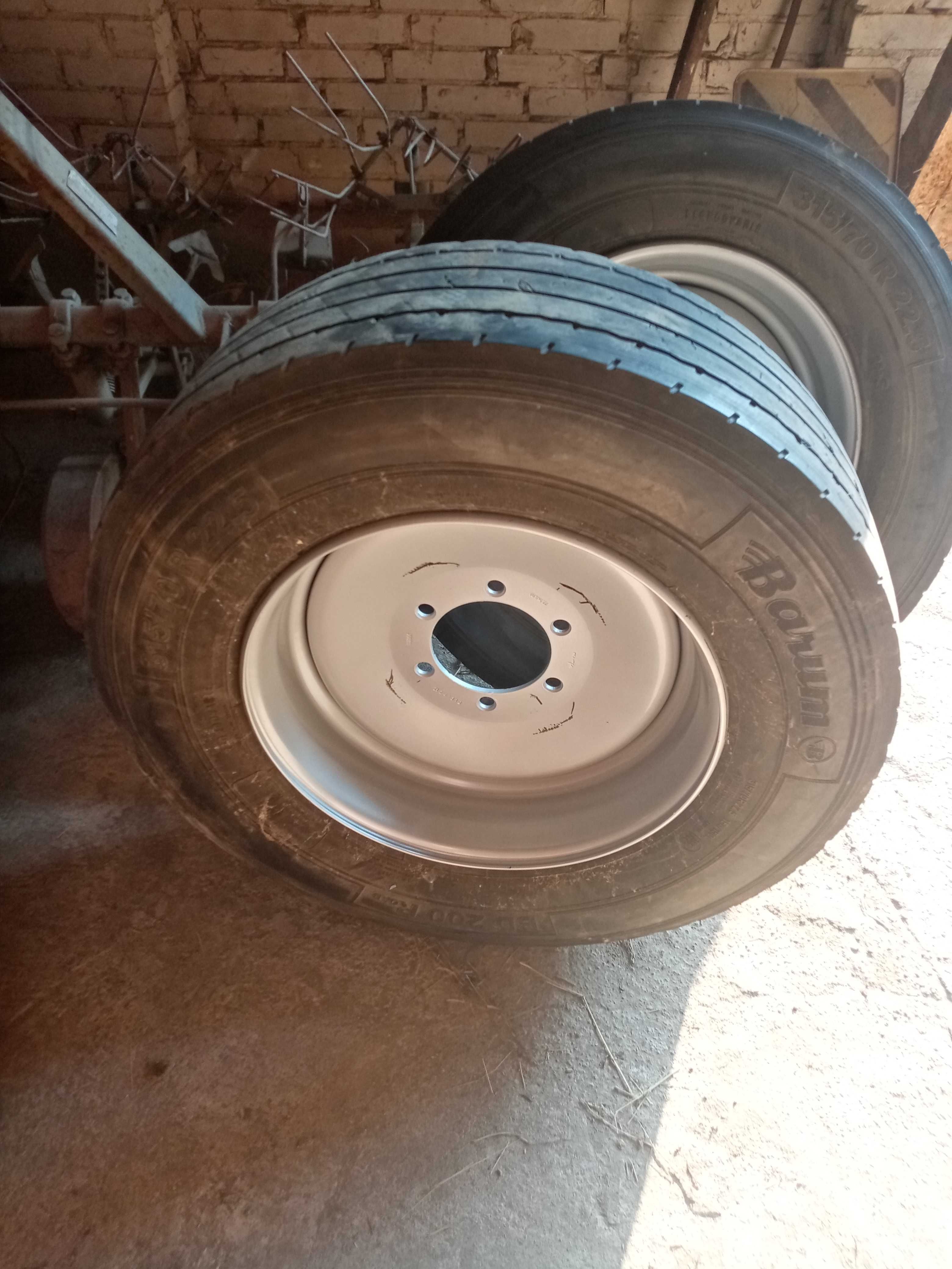 Koła 6 otworów do przyczep d45 d46 d47 zamienik opon 825R20