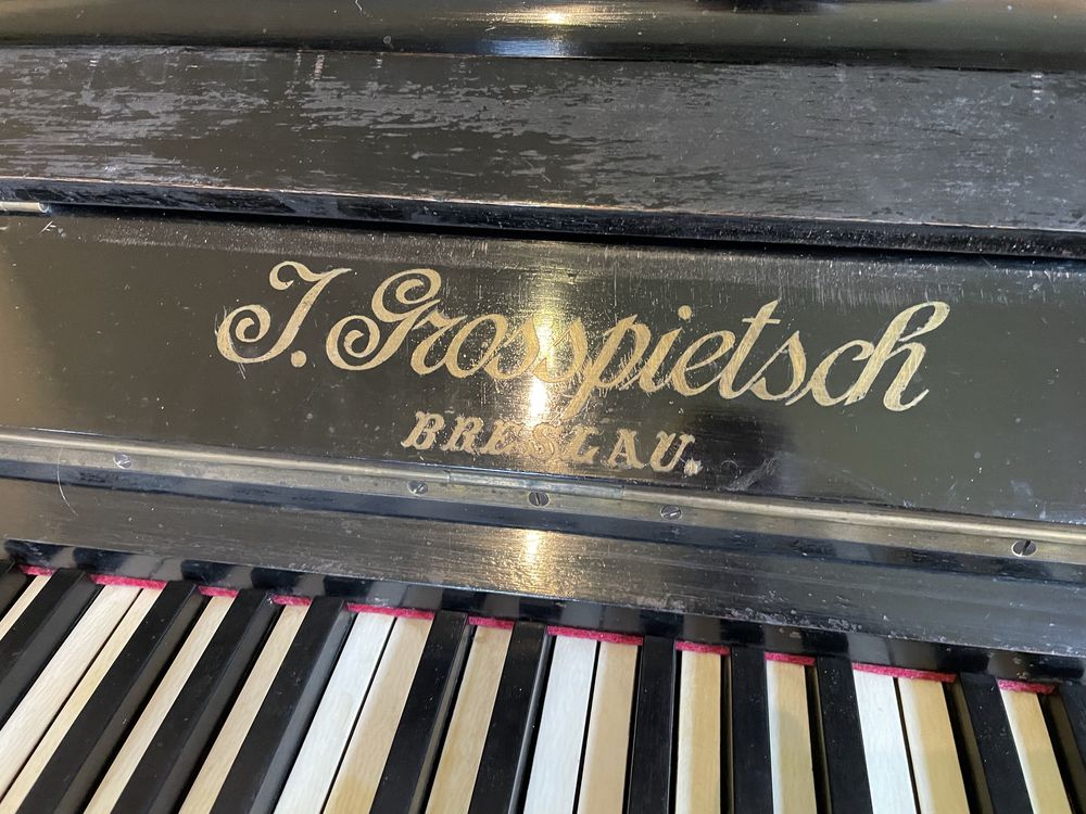 Zabytkowe pianino J. Grosspietsch Breslau