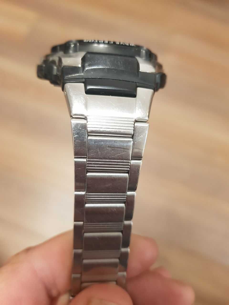 Zegarek Casio Wave Ceptor WV-200E Radio Control, bransoleta stalowa