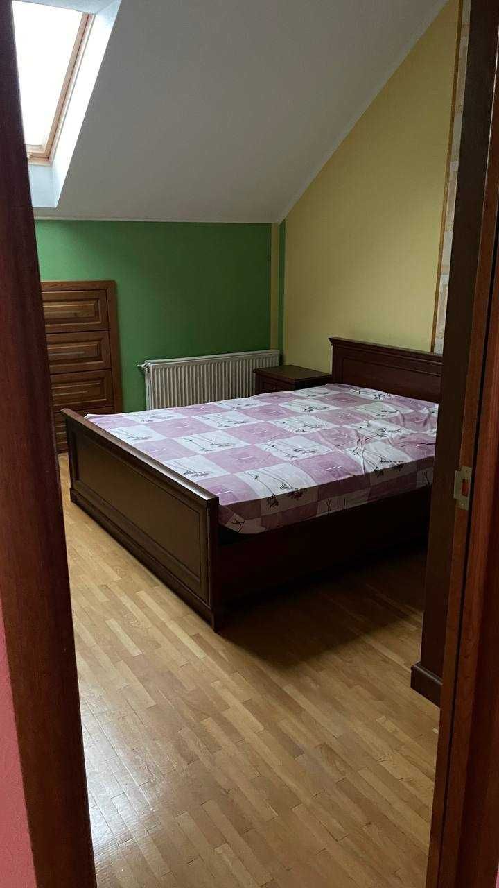 Продається 2-х рівнева квартира, 5 кімнат, р-н лікарні, м. Трускавець!