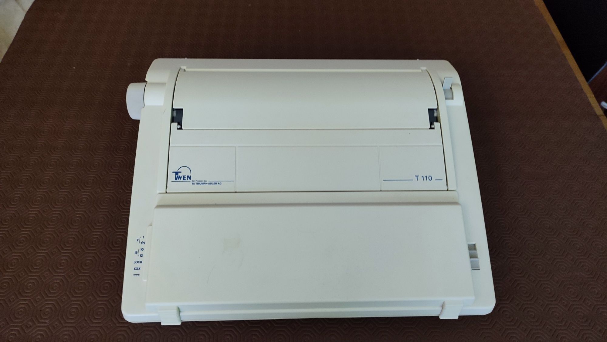 Máquina de escrever eletrica