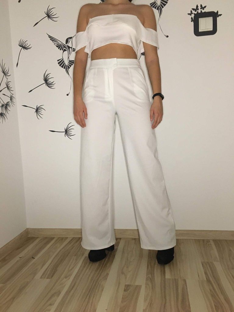 Elegancki komplet top+spodnie z szerokimi nogawkami M