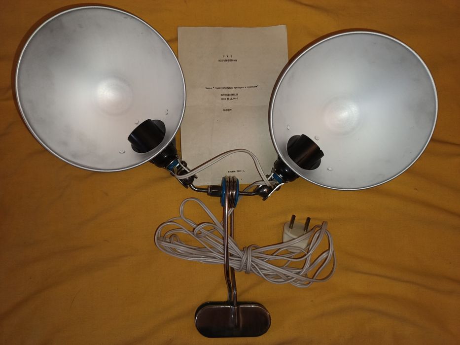 Торшер осветитель Лофт. Кино-фото прожектор + штатив. Накамерный свет.