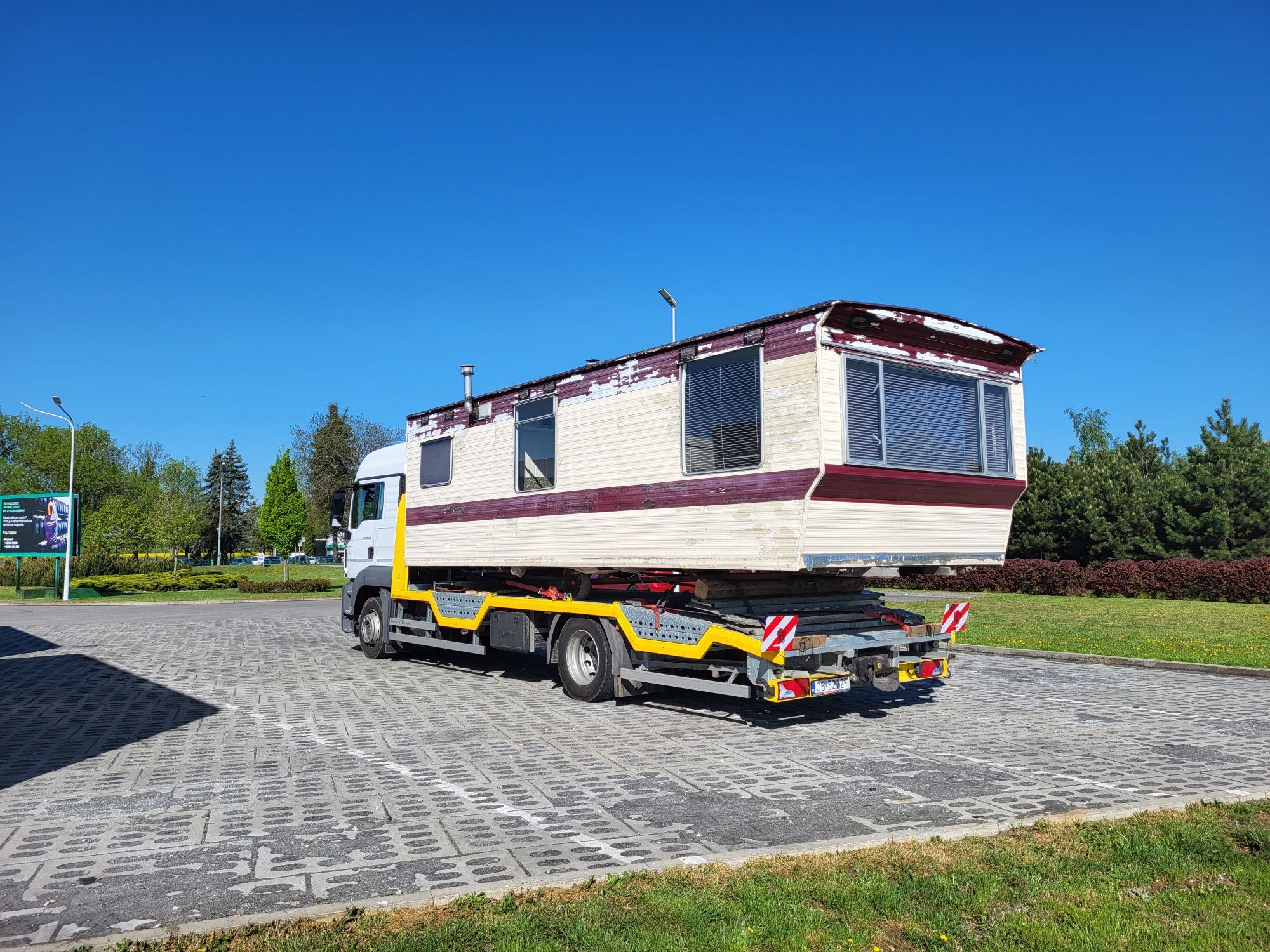 LAWETA-BRZEG.PL POMOC DROGOWA transport Traktor Koparka Widlak Maszyny