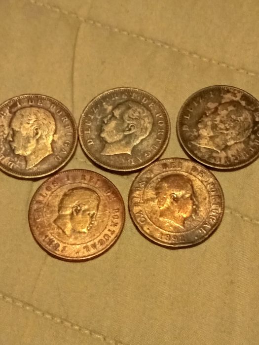 Vendo cinco moedas de 20 reis