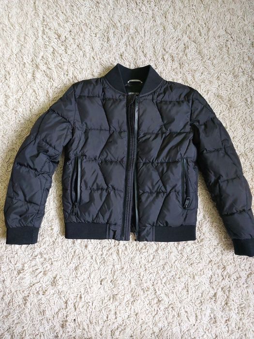 Продам дитячу куртку на хлопчика.