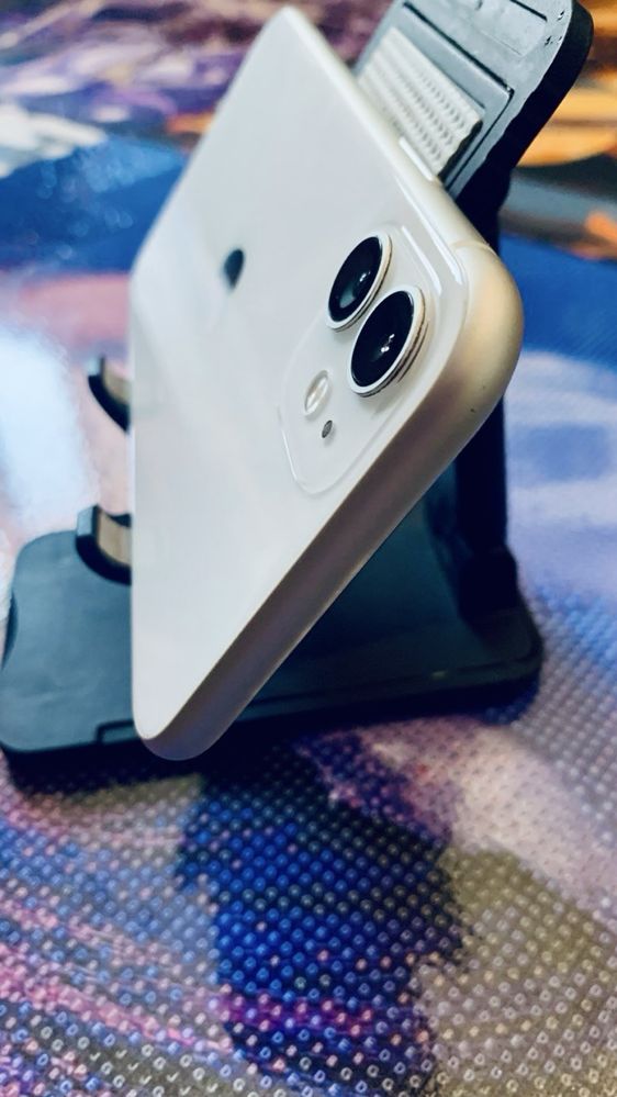 iPhone 11 64 Neverlock White 98%