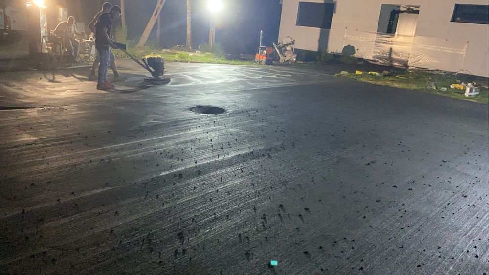 Wylewki przemysłowe posadzki płyty betonowe posadzka żywiczna chudziak