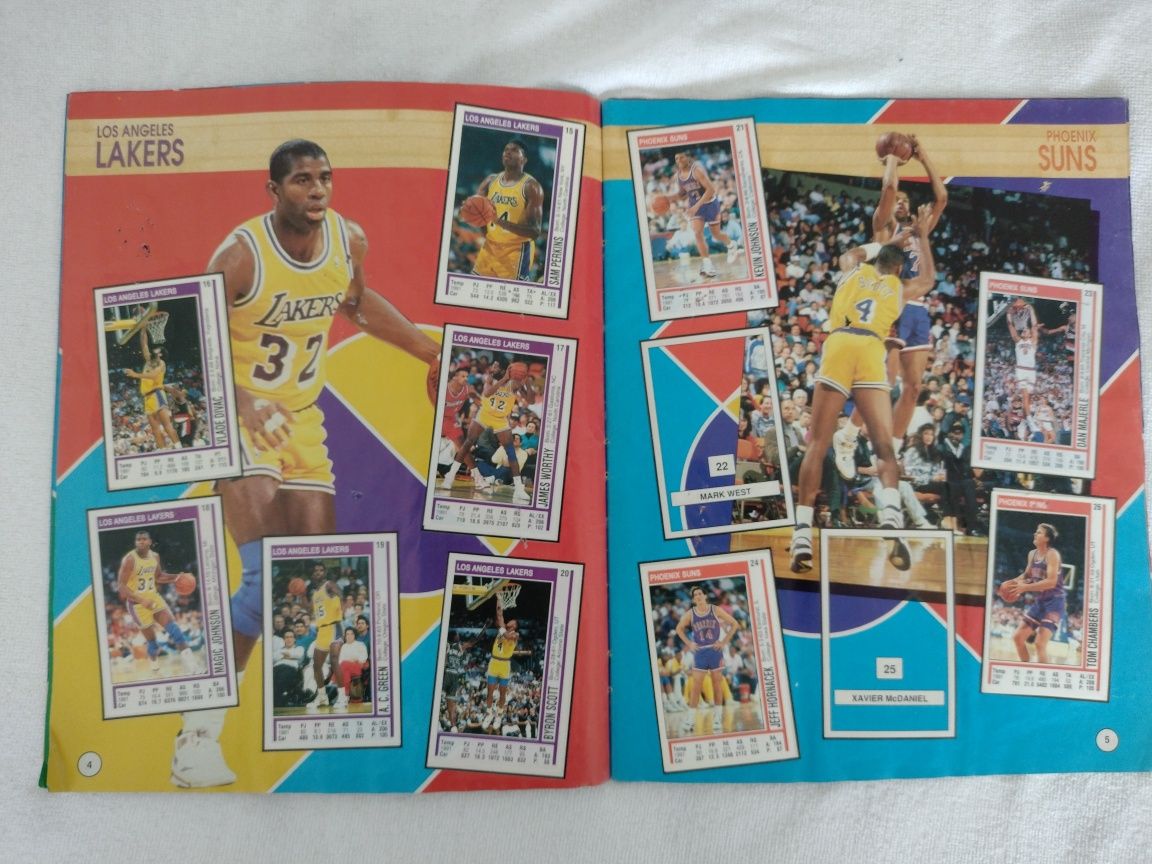 Vendo caderneta de coleção Basketball 91/92