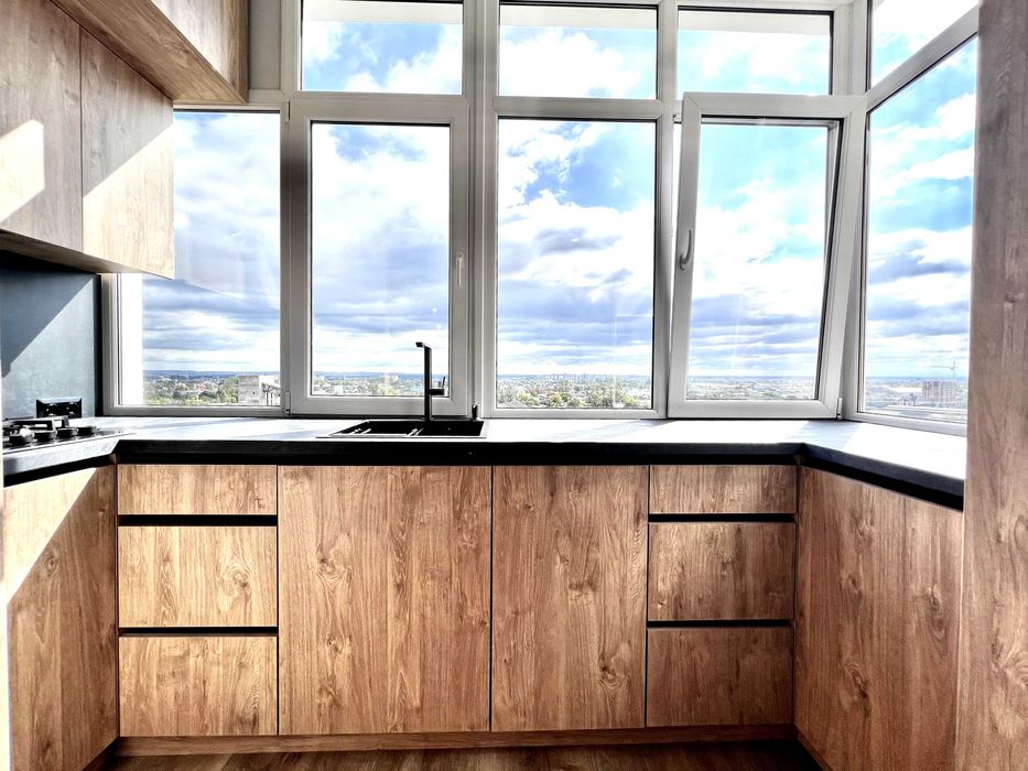 Функціональна 1.5к квартира з модним інтер'єром. Популярний ЖК. Центр!