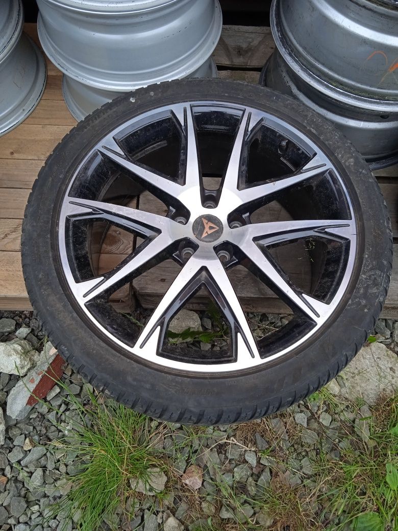 Felga aluminiowa Cupra 8J 19 5x112 ET45 Pojedyncza