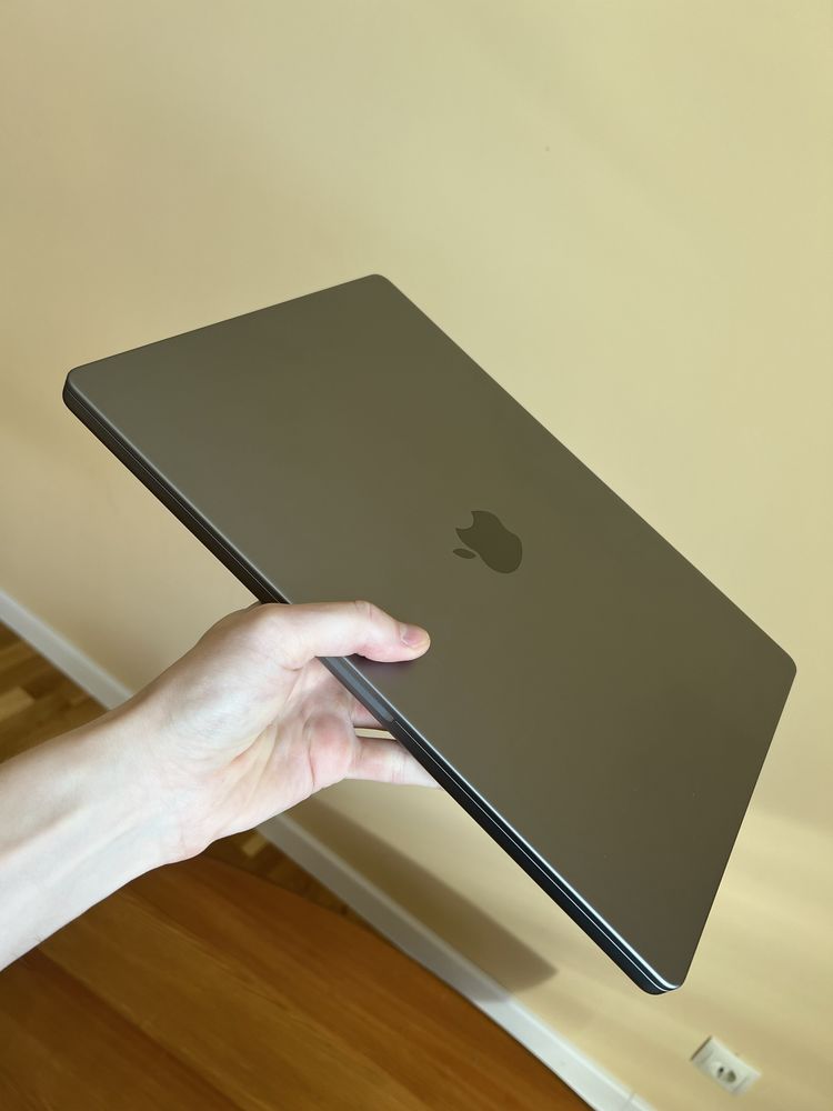 Macbook pro M1 16” Новый! Идеал!