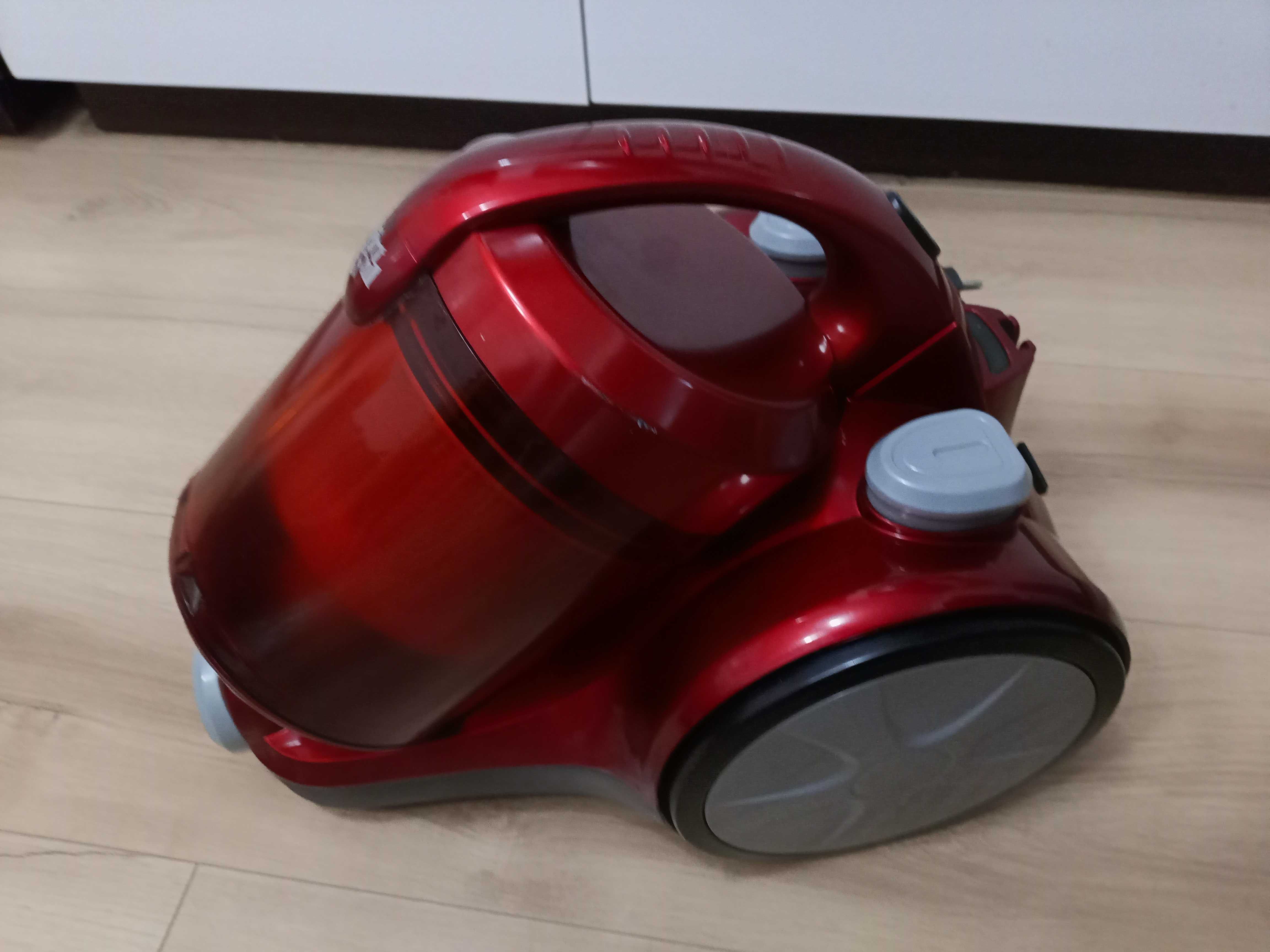 Odkurzacz dirt devil cyklonowy 2000W