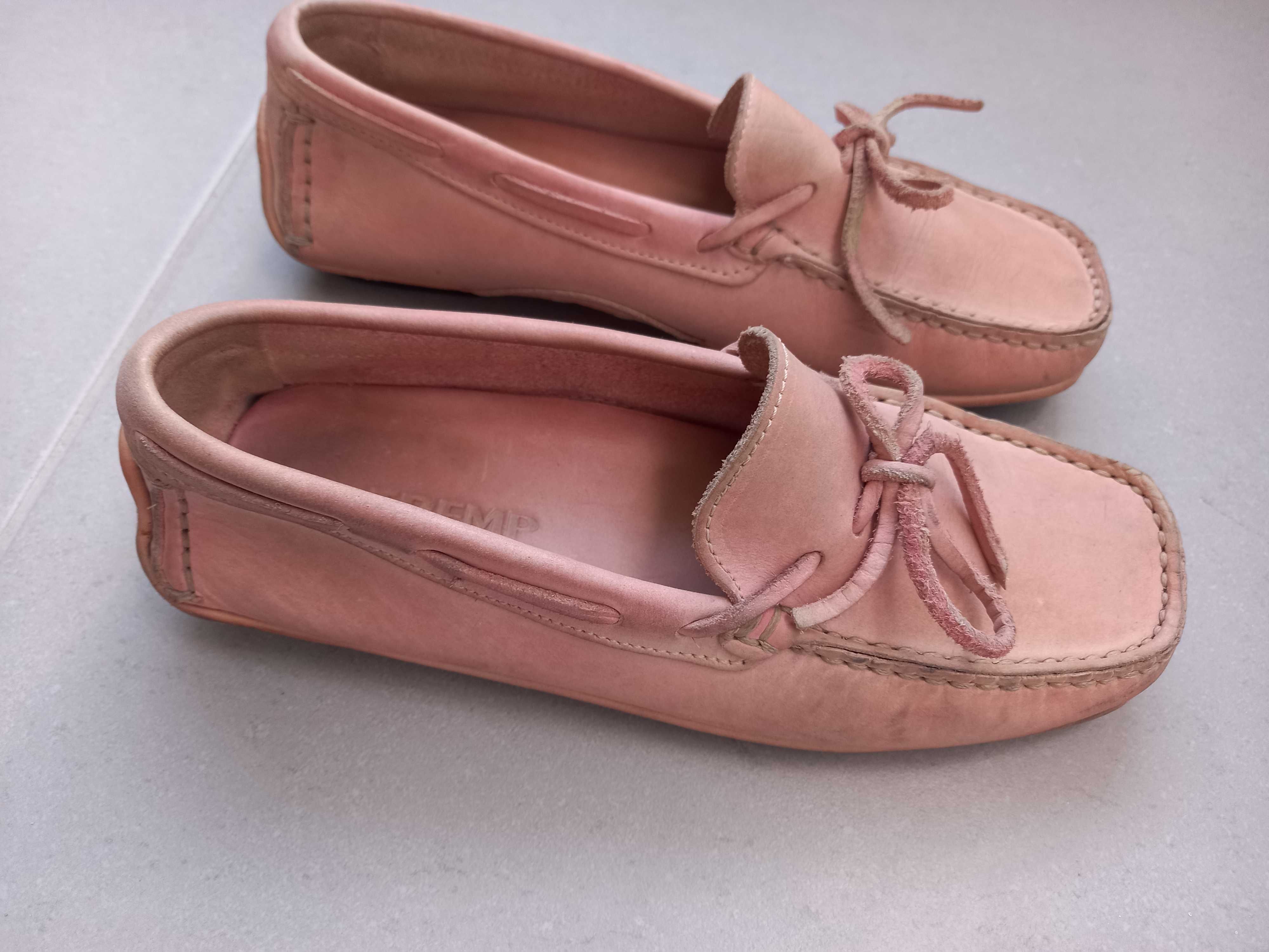 Mocassins rosa tamanho 35