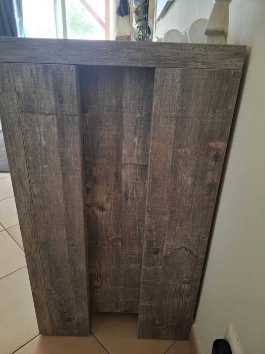 Aparador cinza, amario