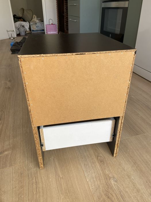 Mesa de cabeceira ikea