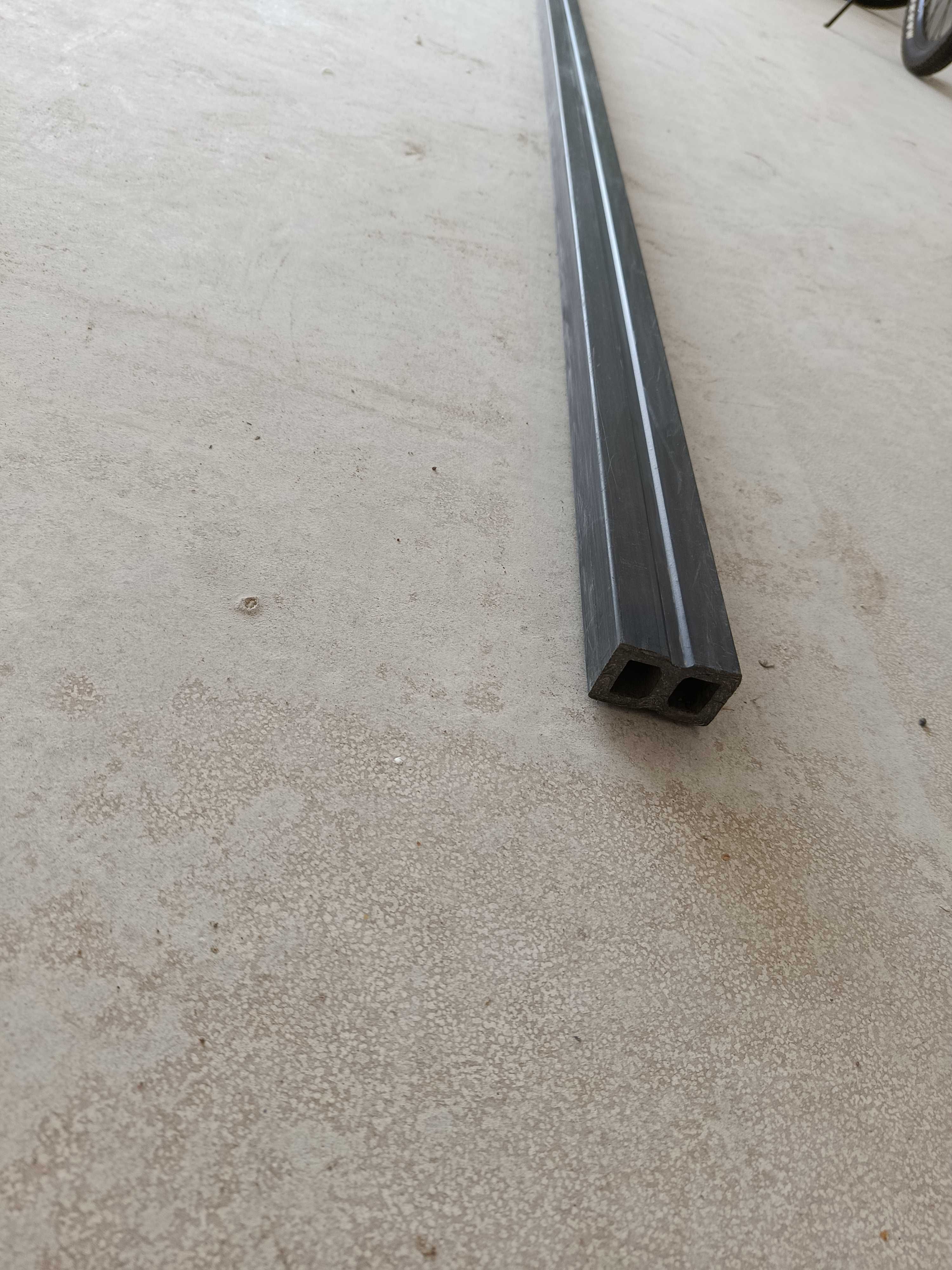 Legar kompozytowy 5cm×3cm× 240 cm dwukomorowy 15 sztuk
