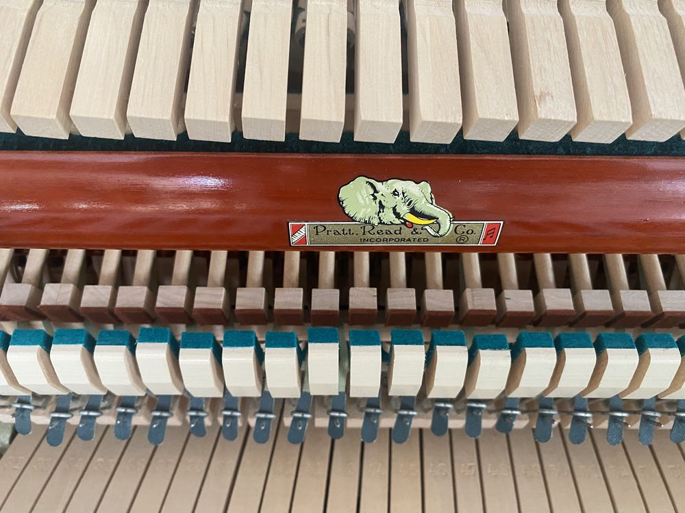 Pianino akustyczne Nordiska piano Futura 2 + ława