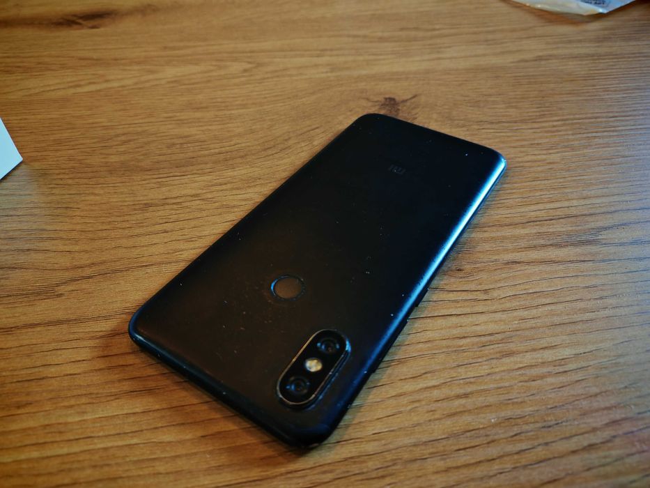 Smartphone Xiaomi mi a2 para peças ou reparação (android one)