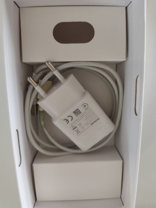 Huawei P Smart 2019 ( usado  )+ cartão para telemóvel Vodafone EASYGO