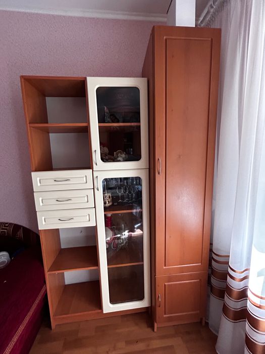 Продам компʼютерний стіл зі шкафами