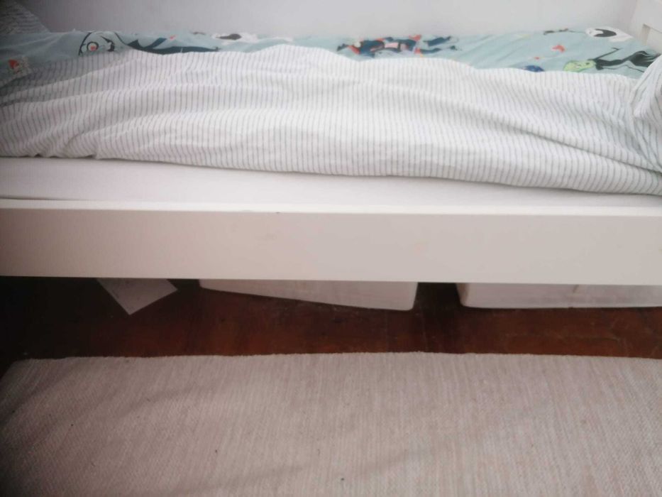 Cama de Criança 70x160 cm (IKEA) c/estrado ripas e colchão