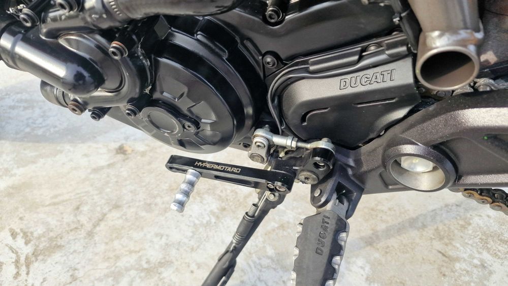 Ducati 939 hypermotard