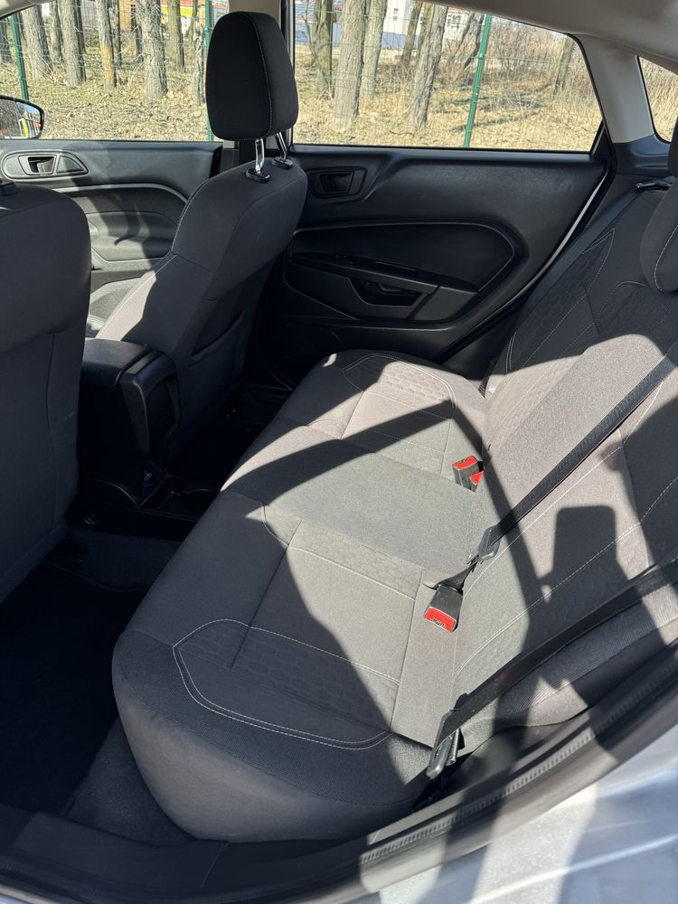 Ford Fiesta 2019 идеал