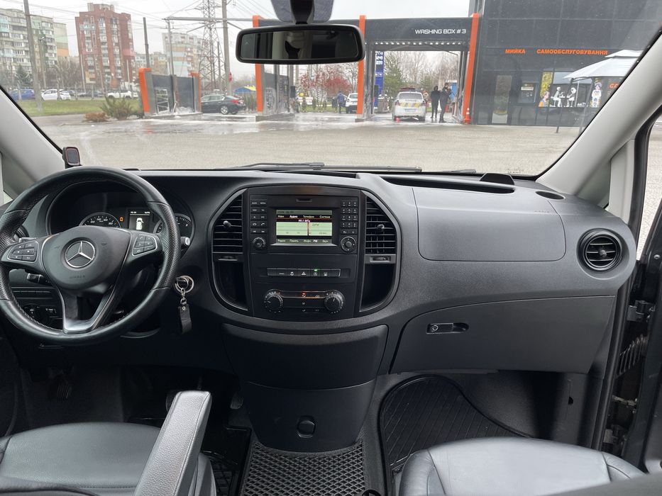 Mercedes Bito автомобіль