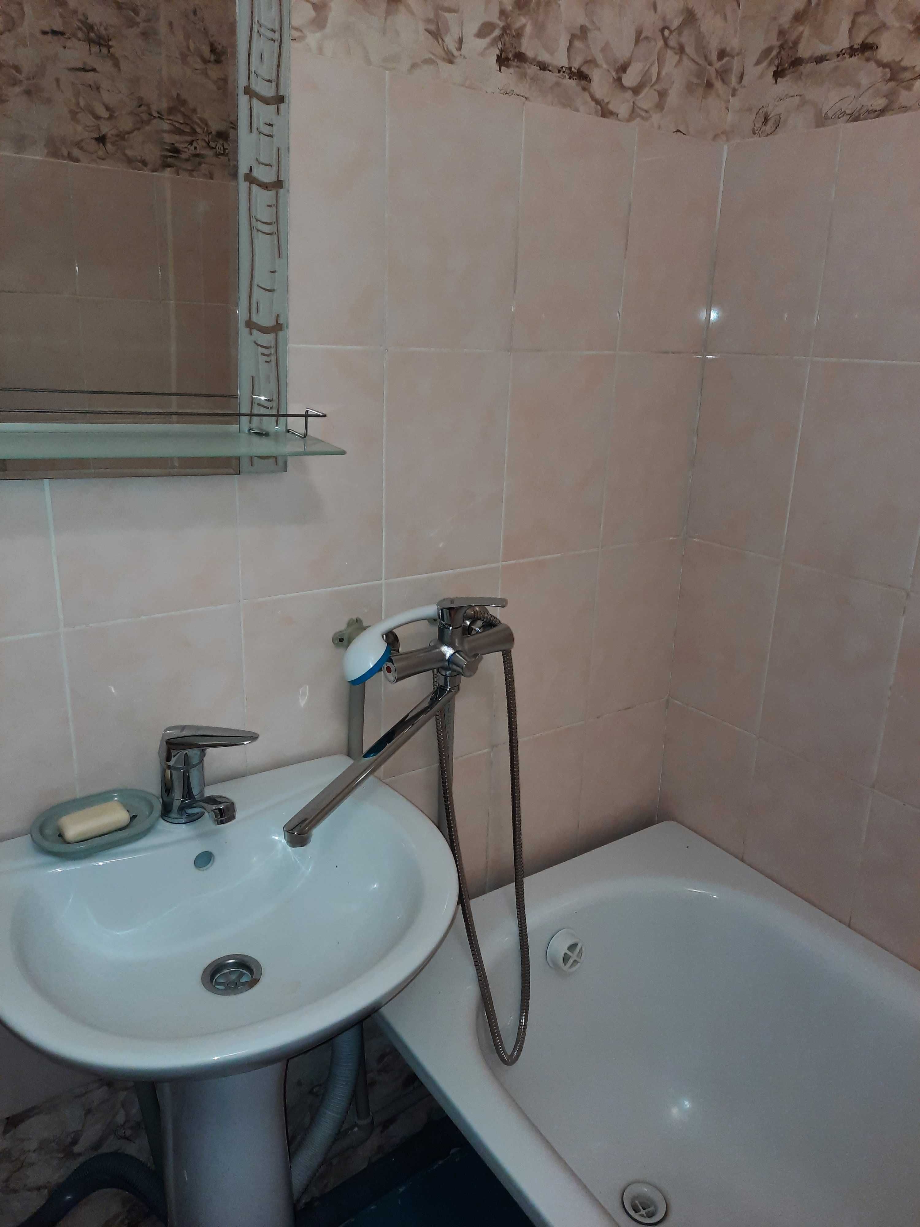 Продам 2-к квартиру, Синельникове, мікрорайон