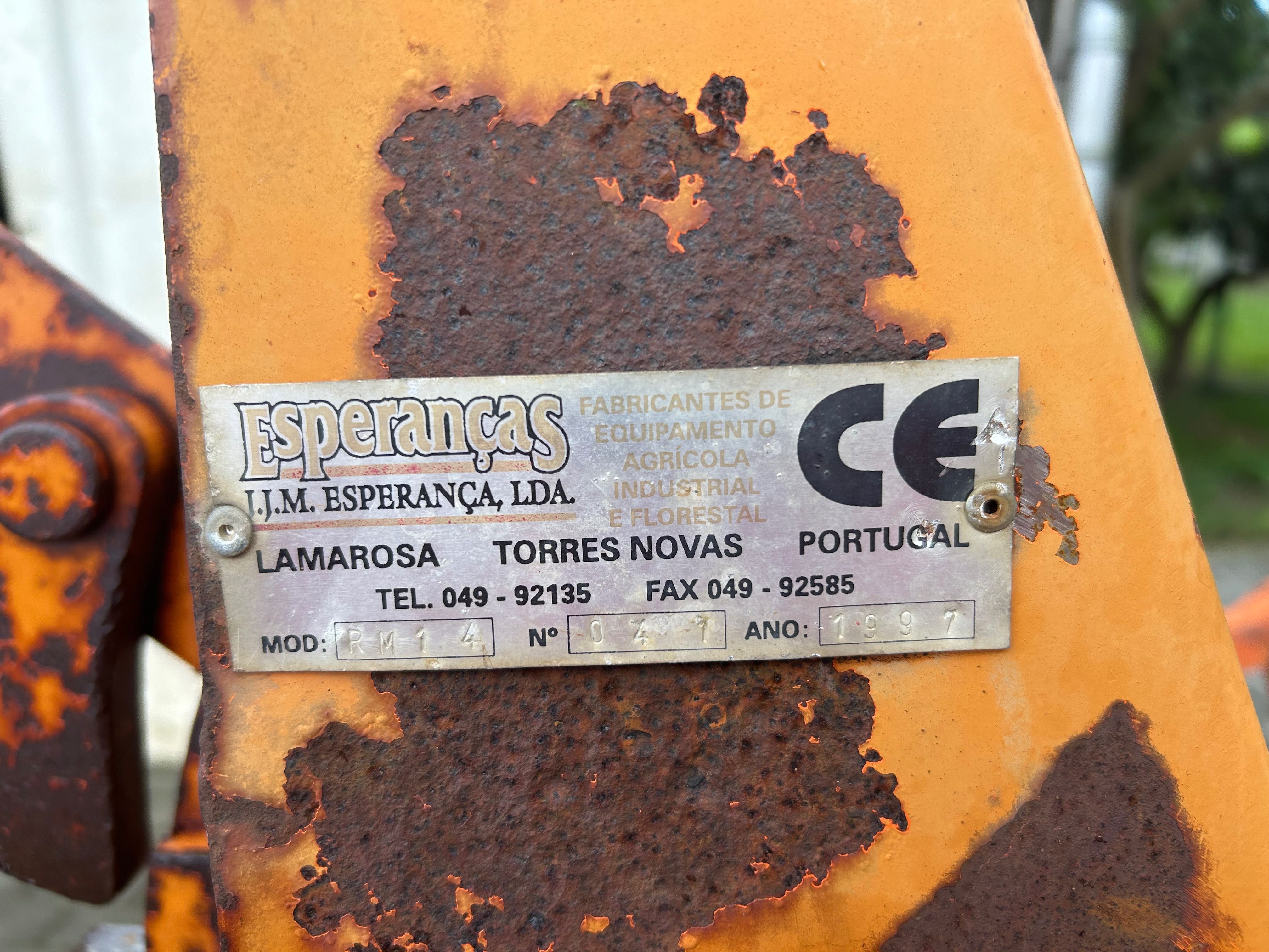Acharrua para trator
