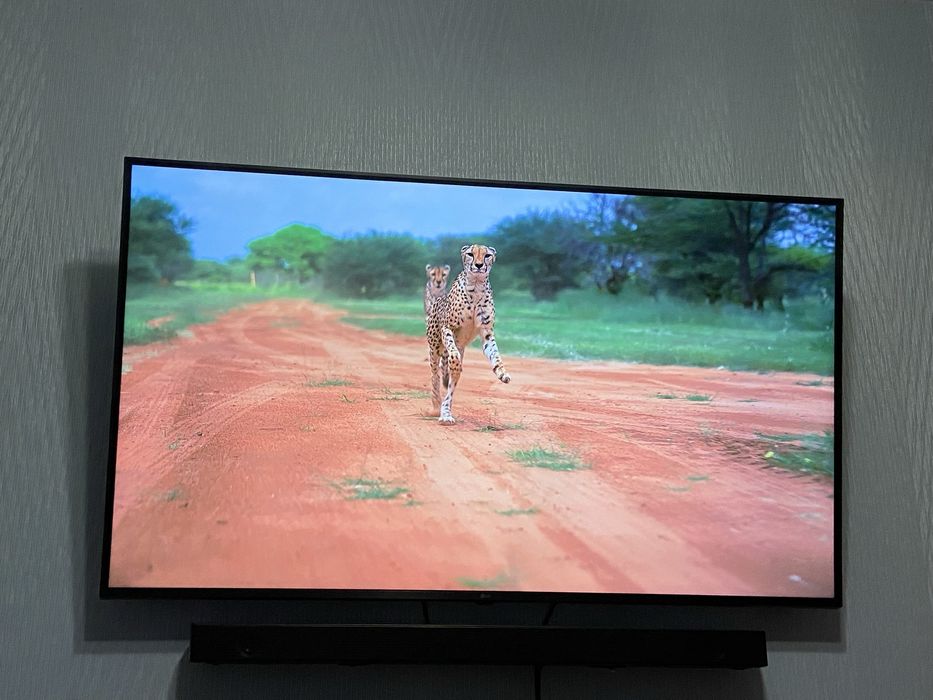 Телевизор LG 4K 50 диагональ и саундбар самсунг 2.1