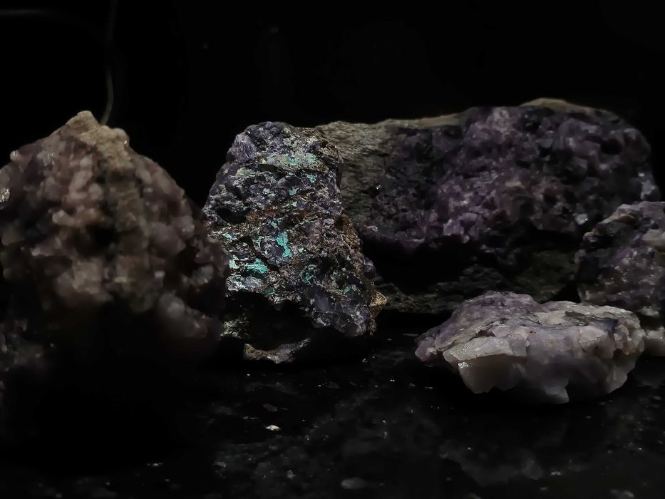 Naturalne fluoryty, ametysty i kwarce z Dolnego Śląska – na sztuki