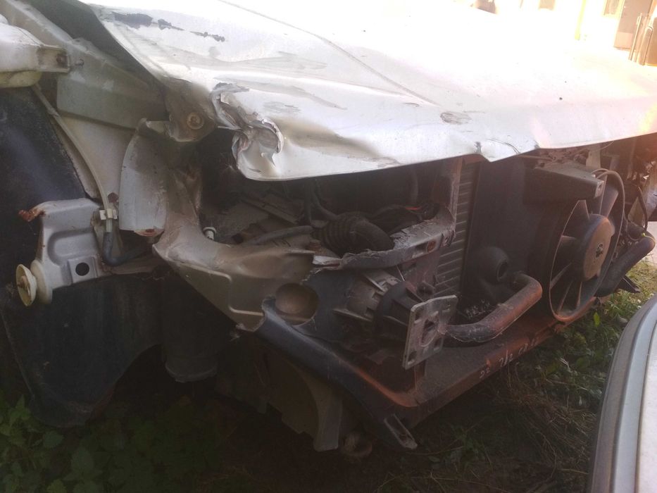 Продам Пежо 2 авто