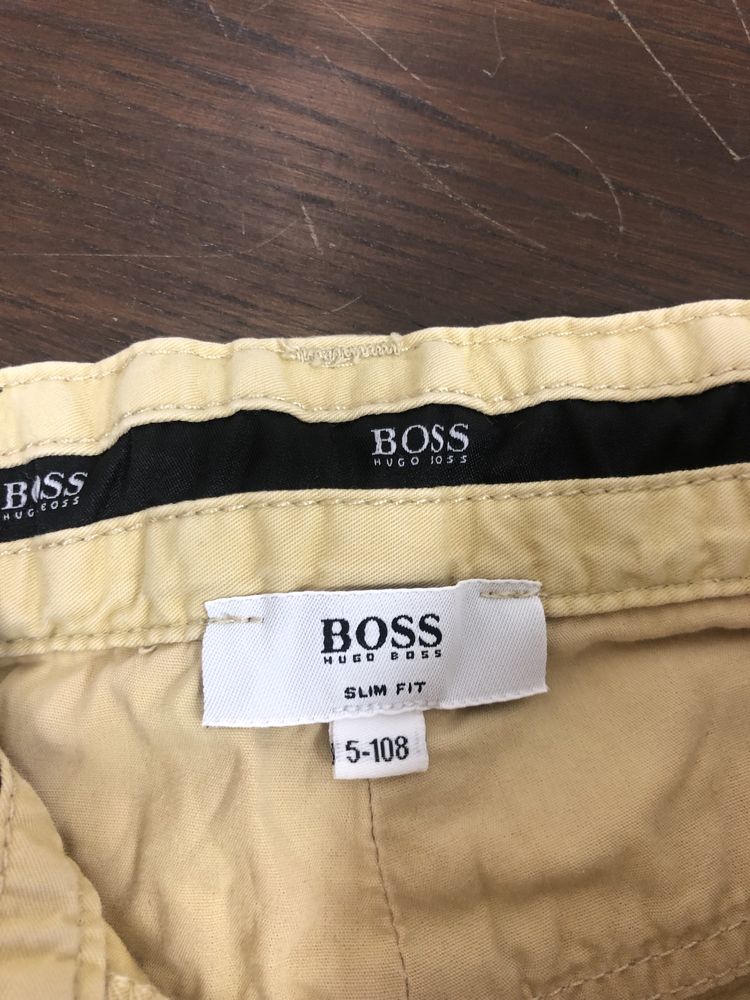 Calças Gant 6 anos e Hugo Boss 5 anos