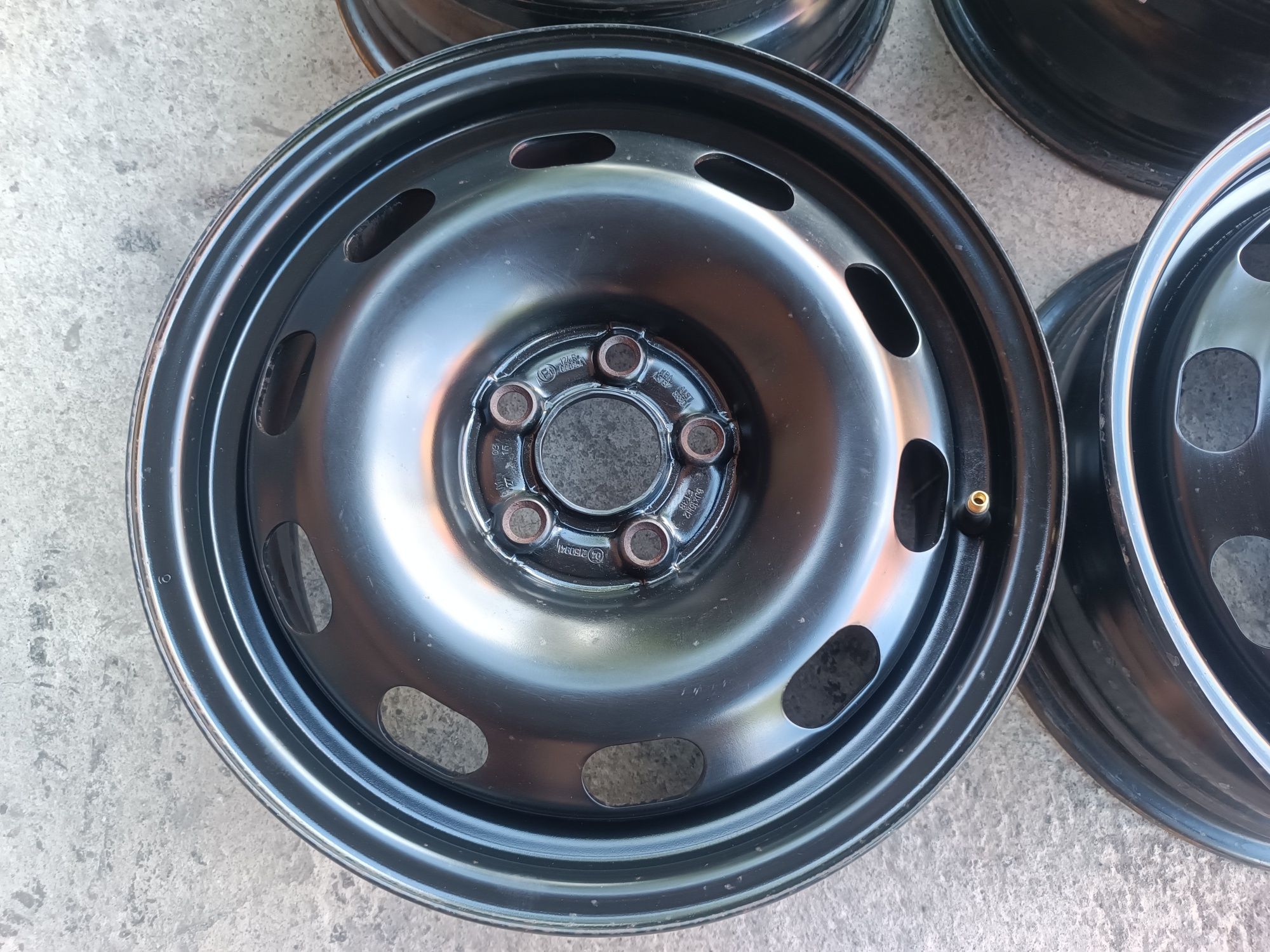 Металеві диски 5 100 R15 Skoda GoLf 4 Audi