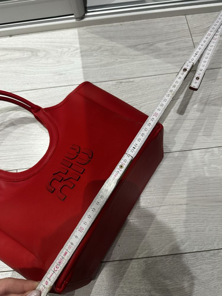 Czerwona torebka shopperka premium skorzana miu miu