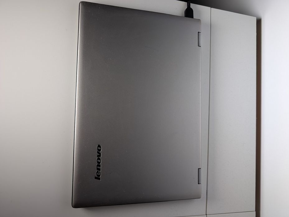 Laptop Lenovo Yoga 2 Pro (problem z ekranem)