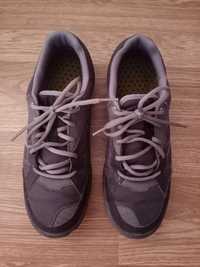 Sapatos masculinos tamanho 41-42