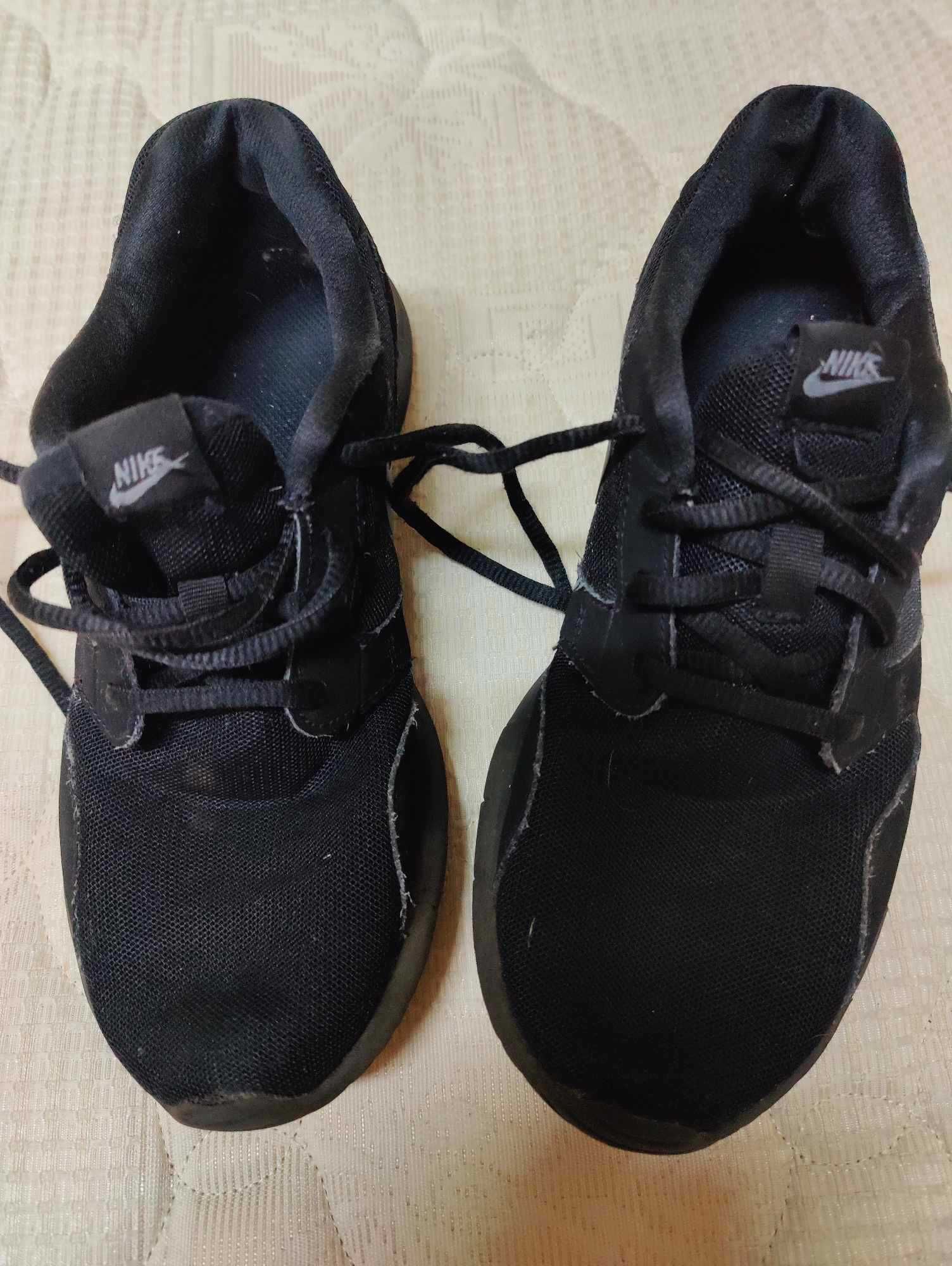 Nike Kaishi GS tam. 37 pretas excelente estado