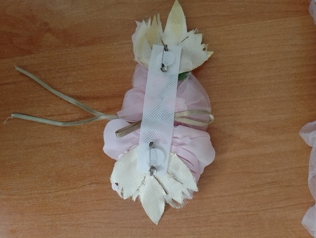 Elegancka sukienka dla dziewczynki rozmiar 74