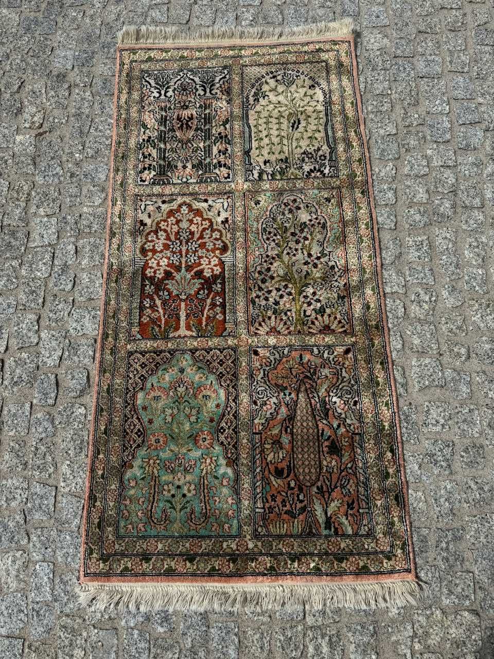 jedwabny dywan perski w kwatery Ghoum / Goum 135x62 cm galeria 8 tyś