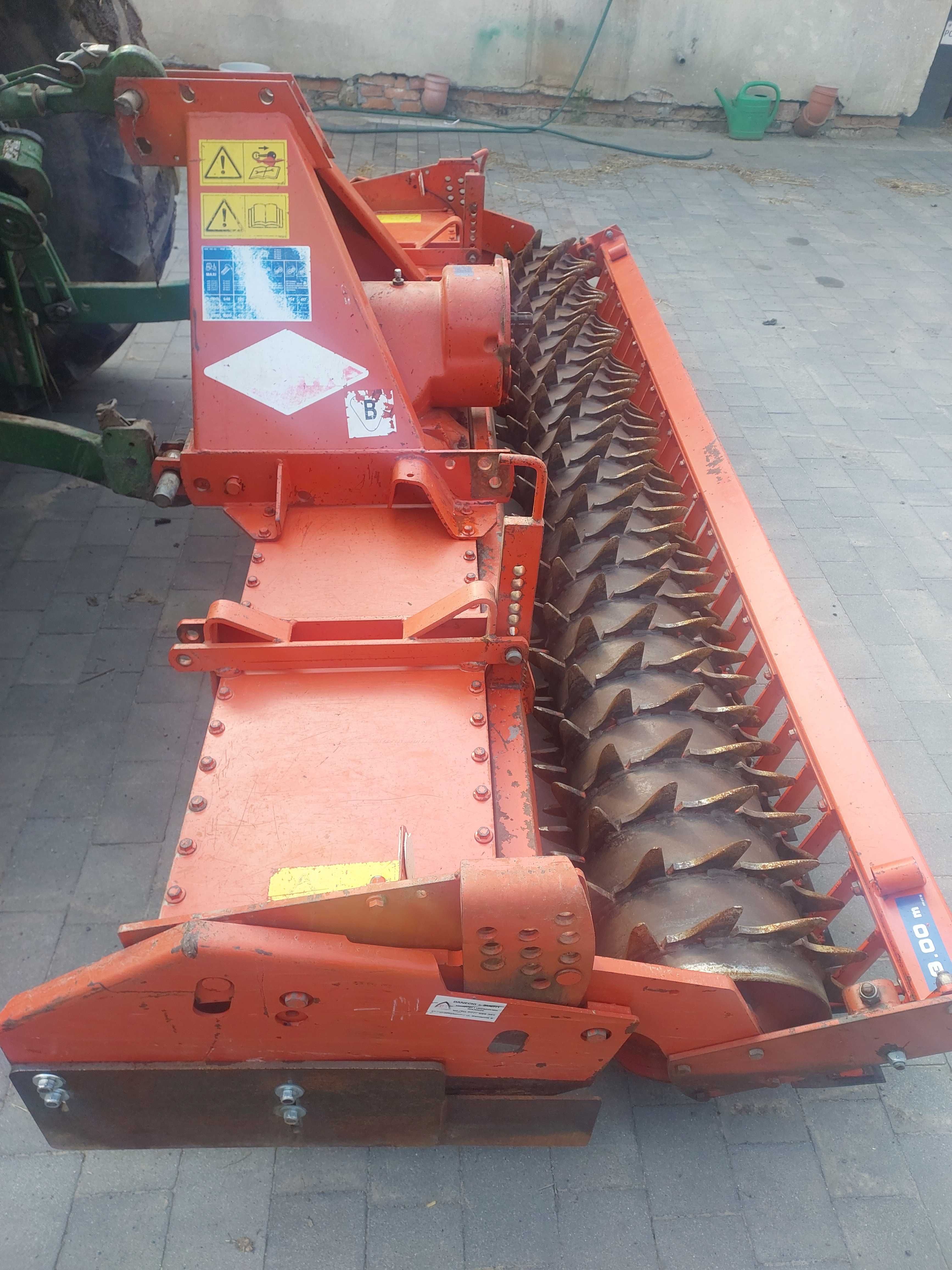 Agregat Brona aktywna wirowa Kuhn HRB 302 D