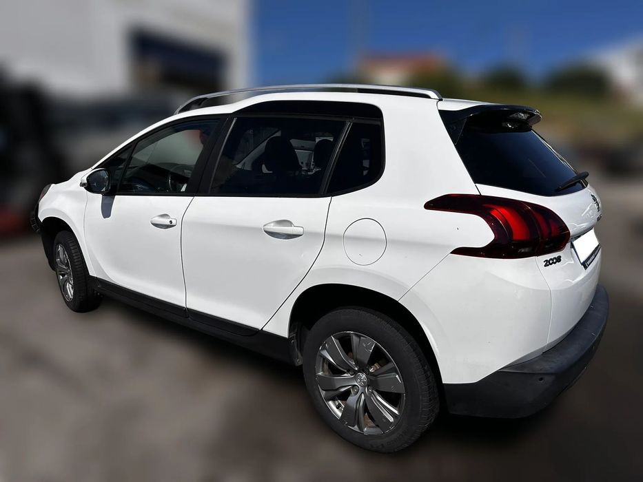 Peugeot 2008 1.2 VTI SW de 2016 para peças