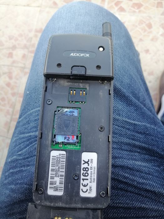 Telemóvel  AUDIOVOX GX 200