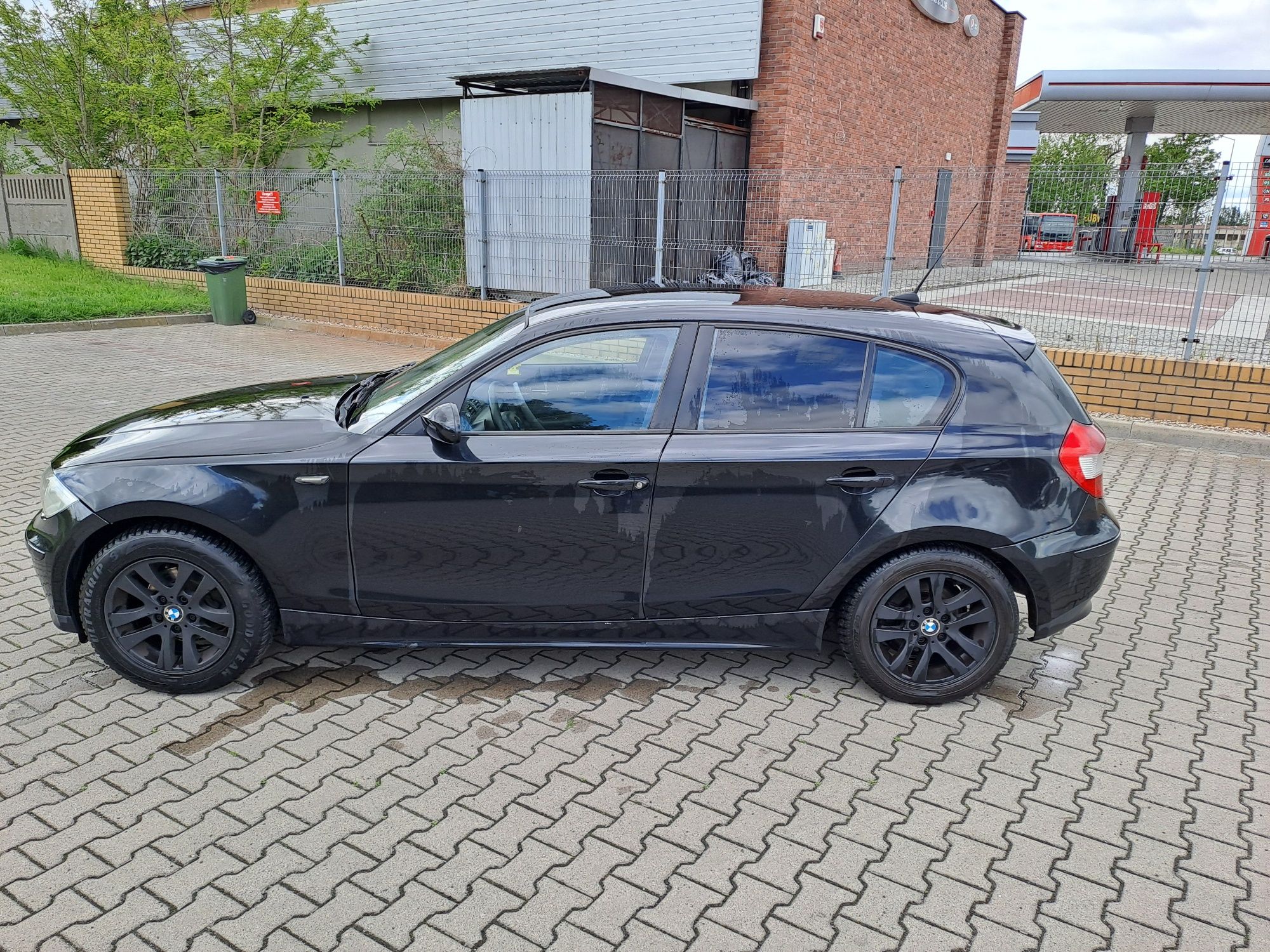 BMW 1,   2,0 diesel,  długo opłaty