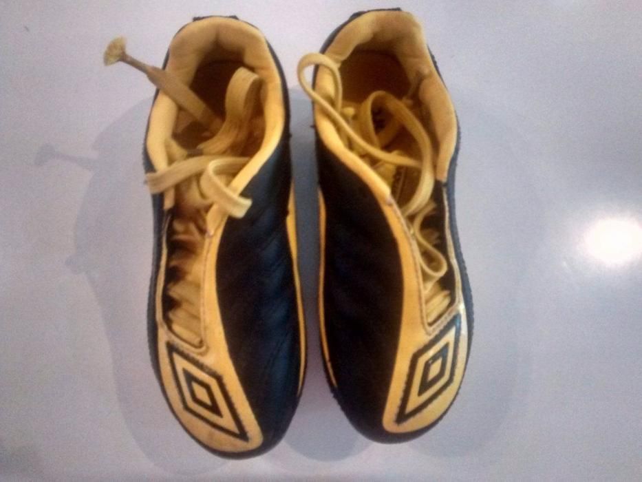 Korki Umbro 28,5